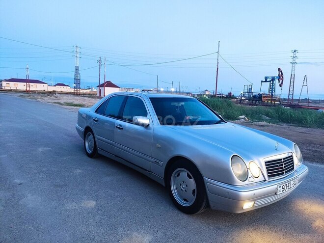 Mercedes E 230 1996, 312,376 km - 2.3 л - Bakı