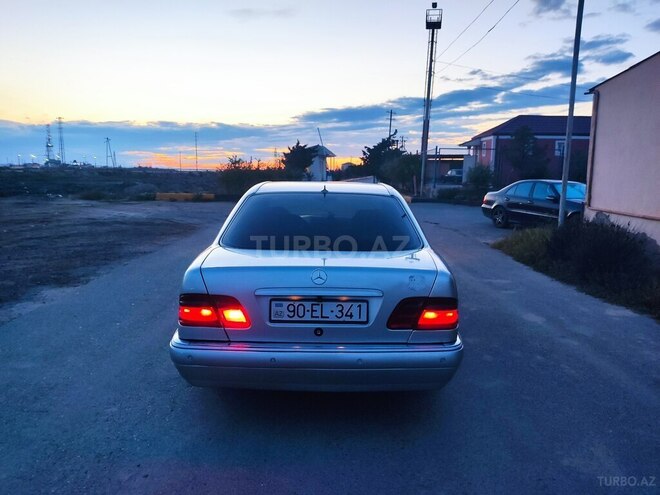 Mercedes E 230 1996, 312,376 km - 2.3 л - Bakı