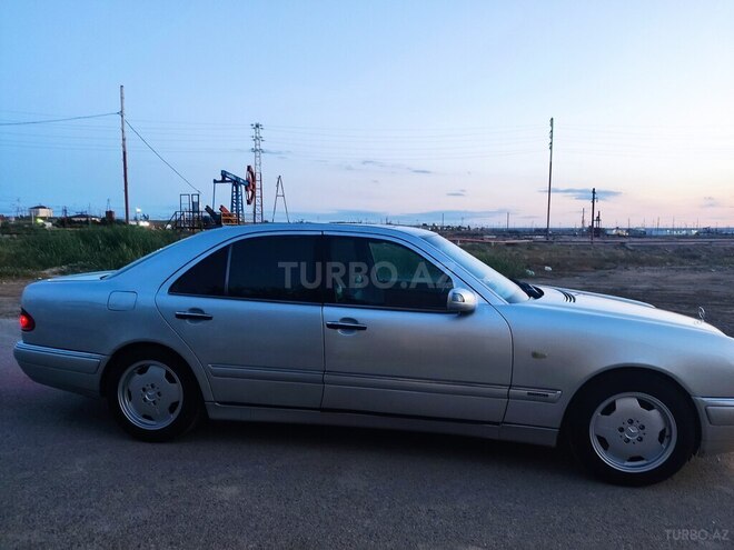 Mercedes E 230 1996, 312,376 km - 2.3 л - Bakı
