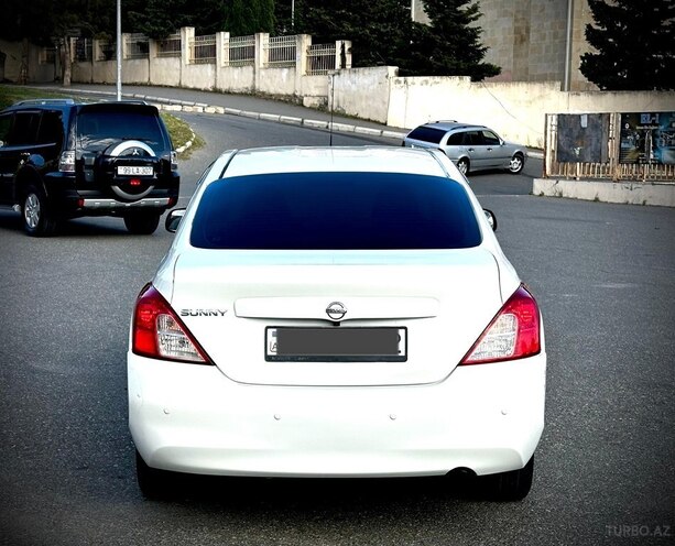 Nissan Sunny 2013, 166,000 km - 1.5 л - Bakı