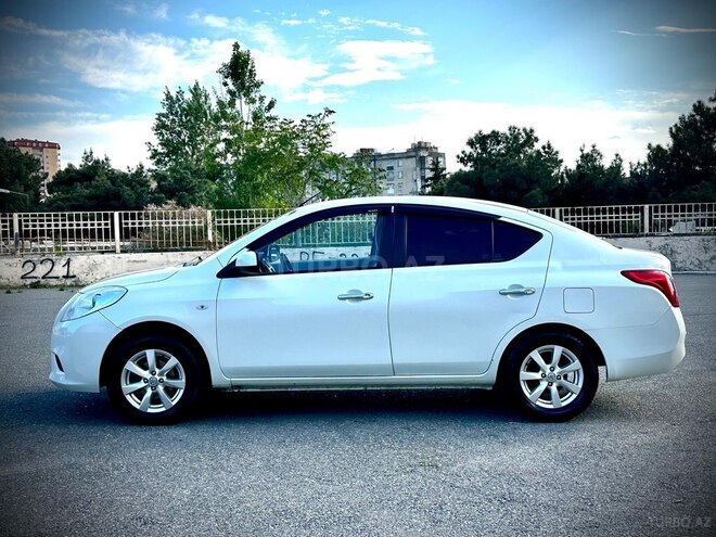 Nissan Sunny 2013, 166,000 km - 1.5 л - Bakı