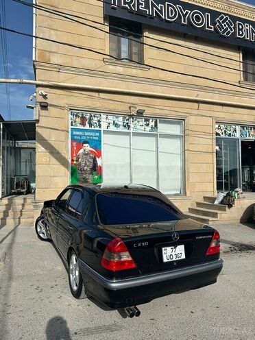 Mercedes C 230 2000, 203,000 km - 2.3 л - Bakı