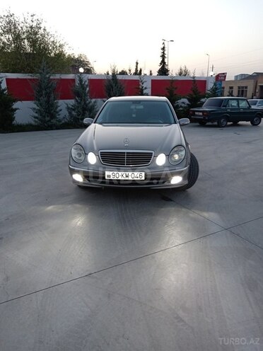 Mercedes E 240 2002, 368,100 km - 2.6 l - Sabirabad
