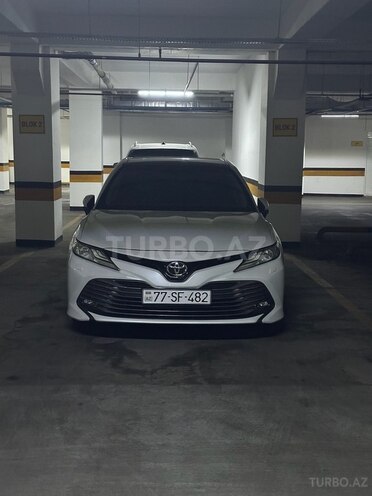 Toyota Camry-9
