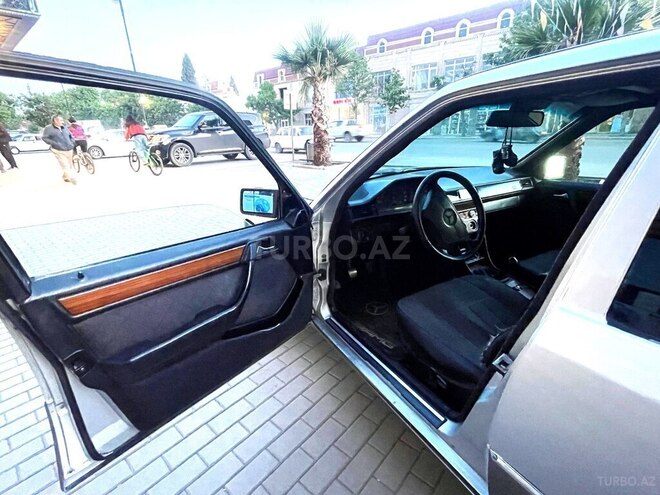 Mercedes E 250 1994, 530,000 km - 2.5 л - Gəncə