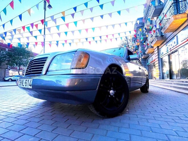 Mercedes E 250 1994, 530,000 km - 2.5 л - Gəncə