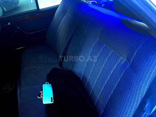 Mercedes E 250 1994, 530,000 km - 2.5 л - Gəncə