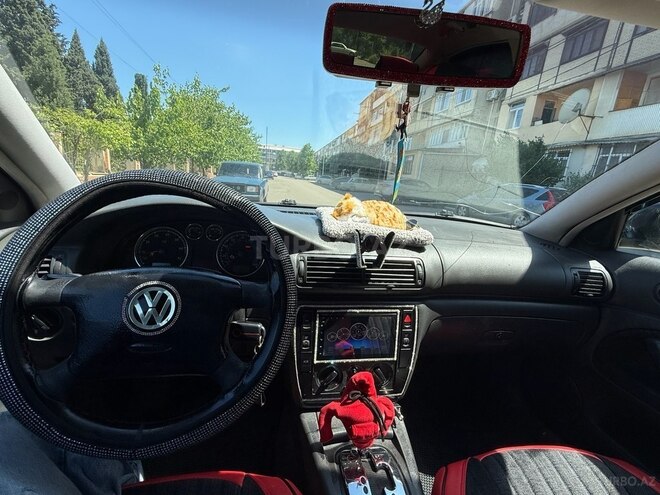 Volkswagen Passat 2004, 384,000 km - 1.8 l - Gəncə