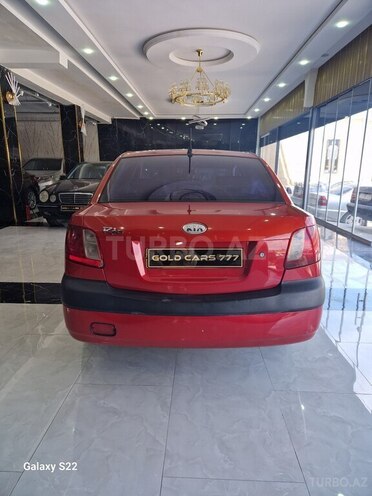 Kia Rio-5
