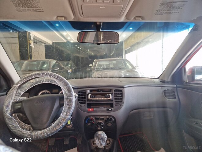 Kia Rio-4