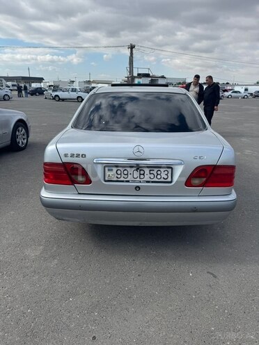 Mercedes E 220 d 1998, 499,000 km - 2.2 l - Sumqayıt