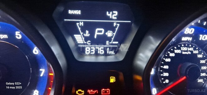 Hyundai Elantra 2015, 83,761 km - 1.8 л - Bakı
