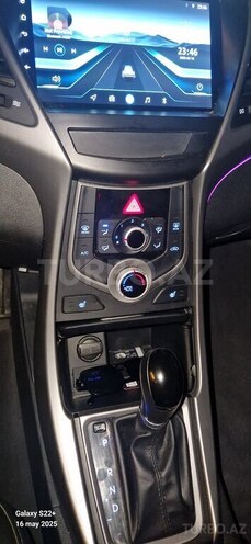Hyundai Elantra 2015, 83,761 km - 1.8 л - Bakı