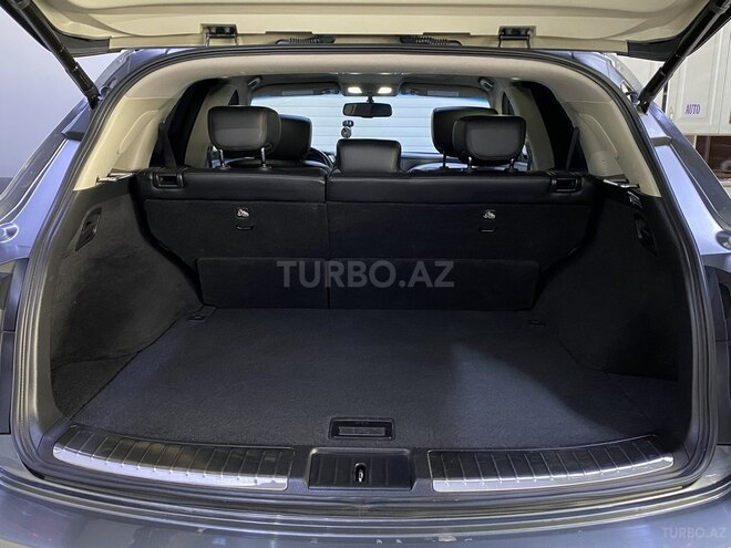 Infiniti QX70-18