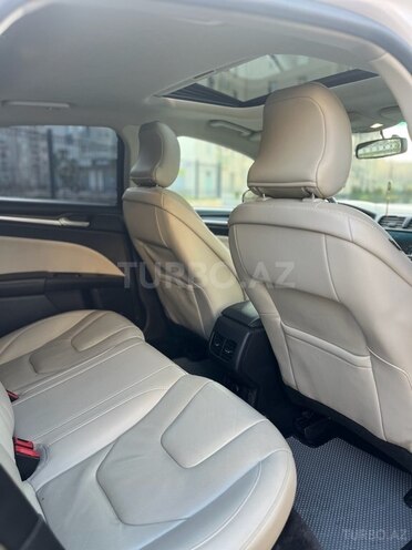 Ford Fusion (North America) 2017, 170,000 km - 2.0 л - Bakı