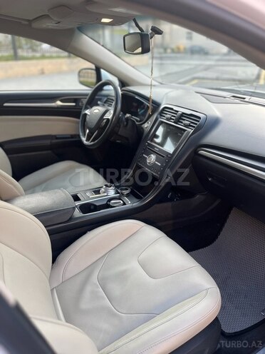 Ford Fusion (North America) 2017, 170,000 km - 2.0 л - Bakı