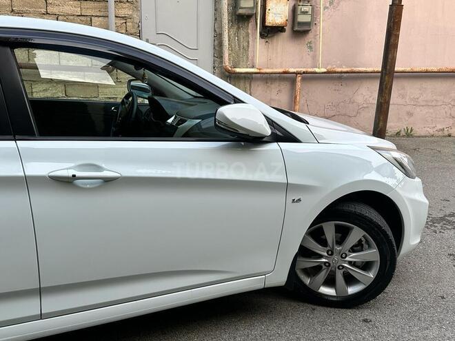 Hyundai Accent 2012, 205,000 km - 1.6 l - Bakı