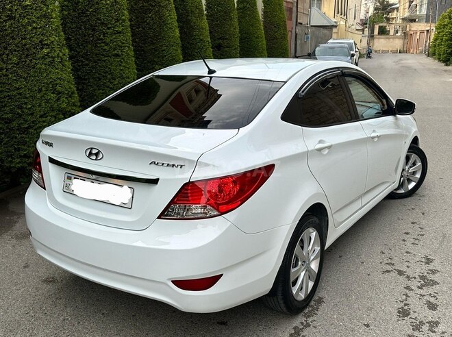 Hyundai Accent 2012, 205,000 km - 1.6 l - Bakı