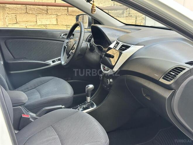 Hyundai Accent 2012, 205,000 km - 1.6 l - Bakı