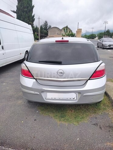 Opel Astra 2006, 311,000 km - 1.4 l - Şəki