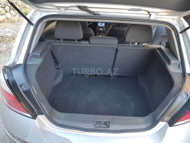 Opel Astra 2006, 311,000 km - 1.4 l - Şəki