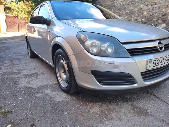 Opel Astra 2006, 311,000 km - 1.4 l - Şəki
