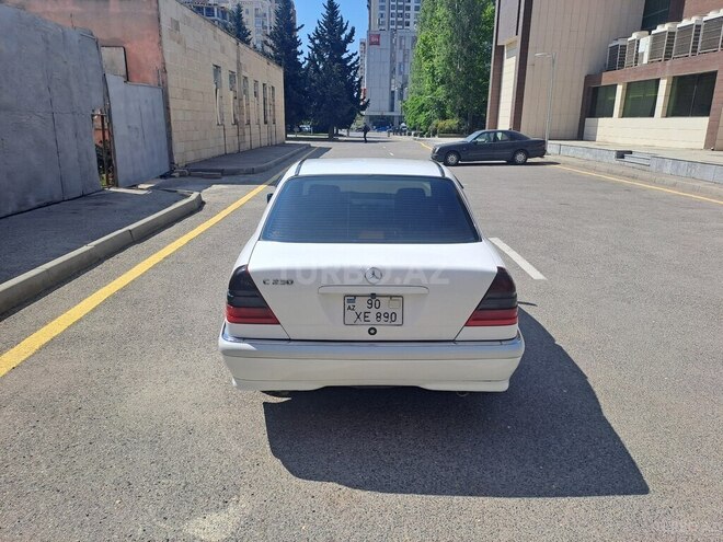 Mercedes C 230 1998, 270,000 km - 2.3 л - Bakı