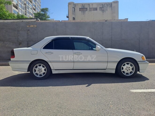 Mercedes C 230 1998, 270,000 km - 2.3 л - Bakı