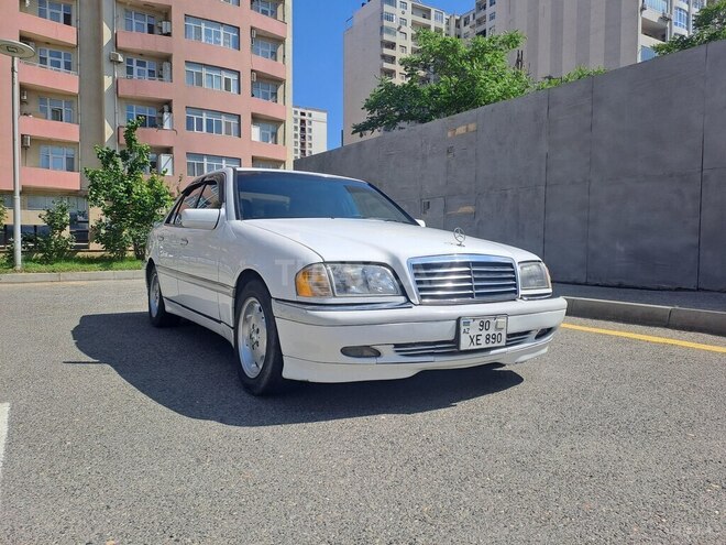 Mercedes C 230 1998, 270,000 km - 2.3 л - Bakı