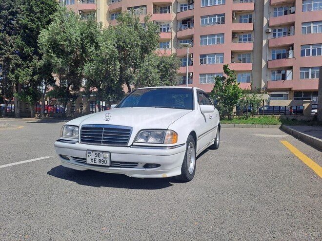 Mercedes C 230 1998, 270,000 km - 2.3 л - Bakı