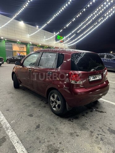 Chevrolet Aveo-5