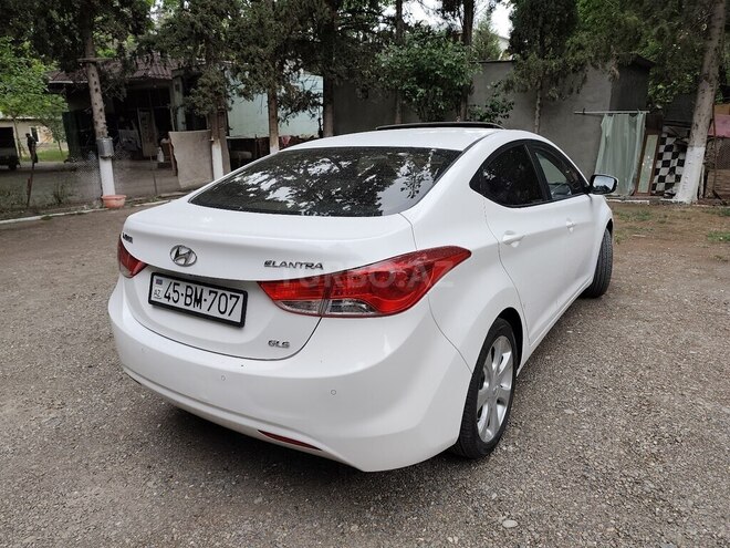 Hyundai Elantra 2011, 123,000 km - 1.8 л - Mingəçevir