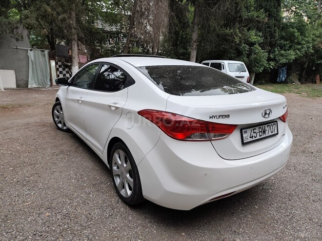 Hyundai Elantra 2011, 123,000 km - 1.8 л - Mingəçevir