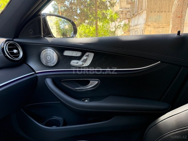 Mercedes E 300 e 2023, 6,500 km - 2.0 л - Bakı