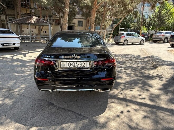 Mercedes E 300 e 2023, 6,500 km - 2.0 л - Bakı