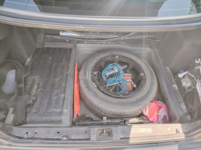 Mercedes E 270 2001, 692,000 km - 2.7 l - Bakı