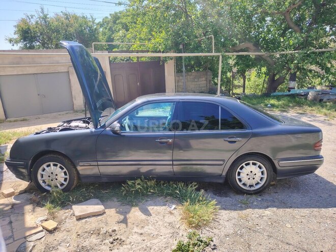 Mercedes E 270 2001, 692,000 km - 2.7 l - Bakı
