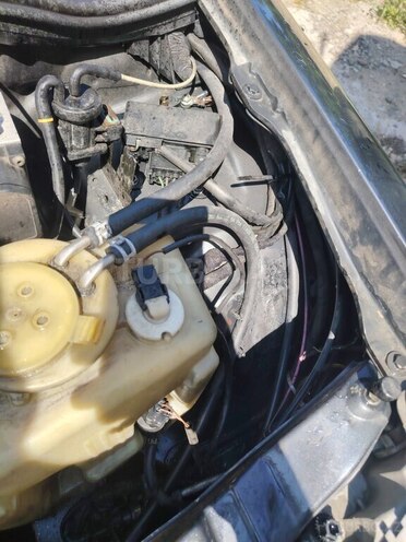 Mercedes E 270 2001, 692,000 km - 2.7 l - Bakı