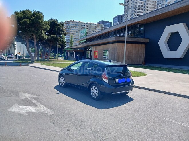 Toyota Aqua 2015, 159,000 km - 1.5 l - Bakı