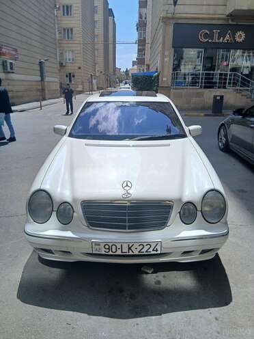 Mercedes E 200 2000, 303,000 km - 2.0 l - Bakı