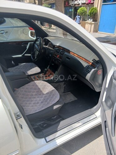 Mercedes E 200 2000, 303,000 km - 2.0 l - Bakı