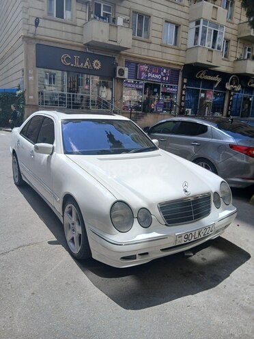 Mercedes E 200 2000, 303,000 km - 2.0 l - Bakı