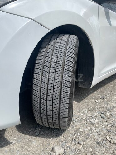 Hyundai Elantra 2012, 267,151 km - 2.0 l - Kürdəmir