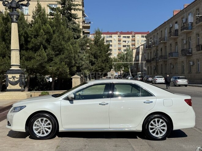 Toyota Camry 2013, 240,000 km - 2.5 л - Bakı