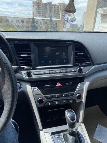 Hyundai Elantra 2016, 199,559 km - 2.0 l - Bakı