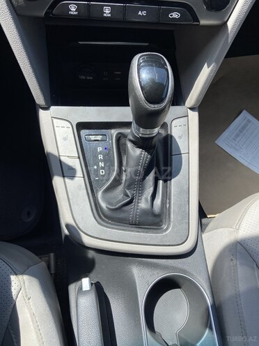 Hyundai Elantra 2016, 199,559 km - 2.0 l - Bakı