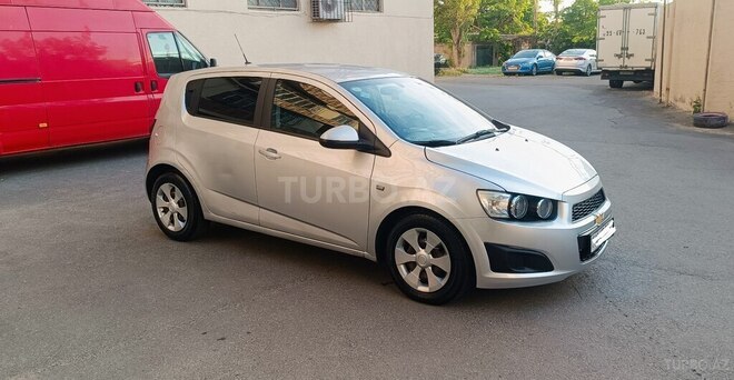 Chevrolet Aveo-6