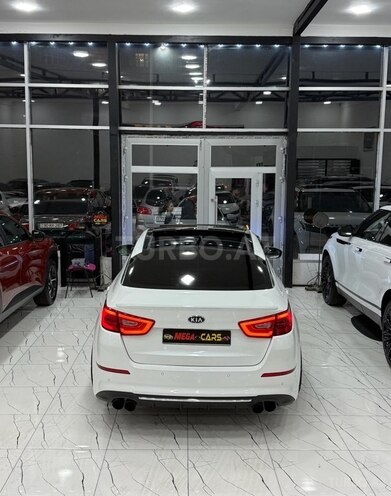 Kia K5-6