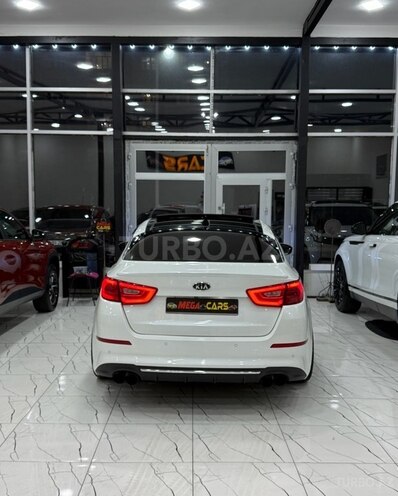 Kia K5-7