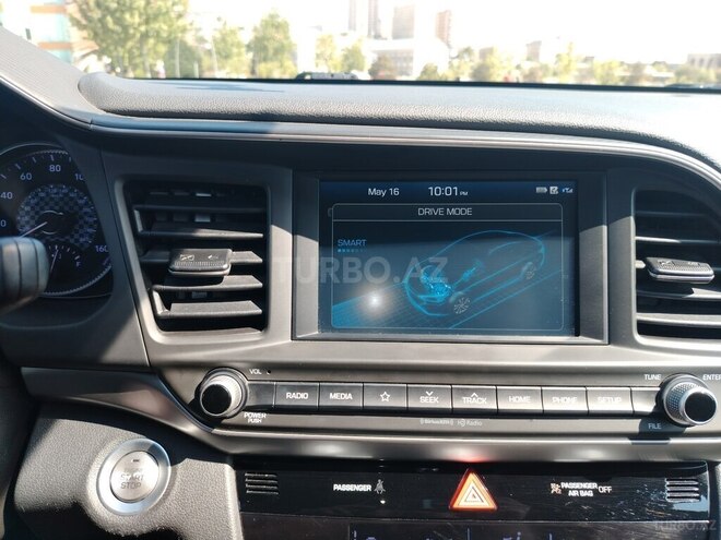 Hyundai Elantra 2019, 39,000 km - 2.0 л - Bakı